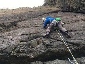 Simon Lake starting up the classic Dorys route Knowing Her E2.